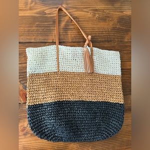 Banana Republic Straw bag NWT